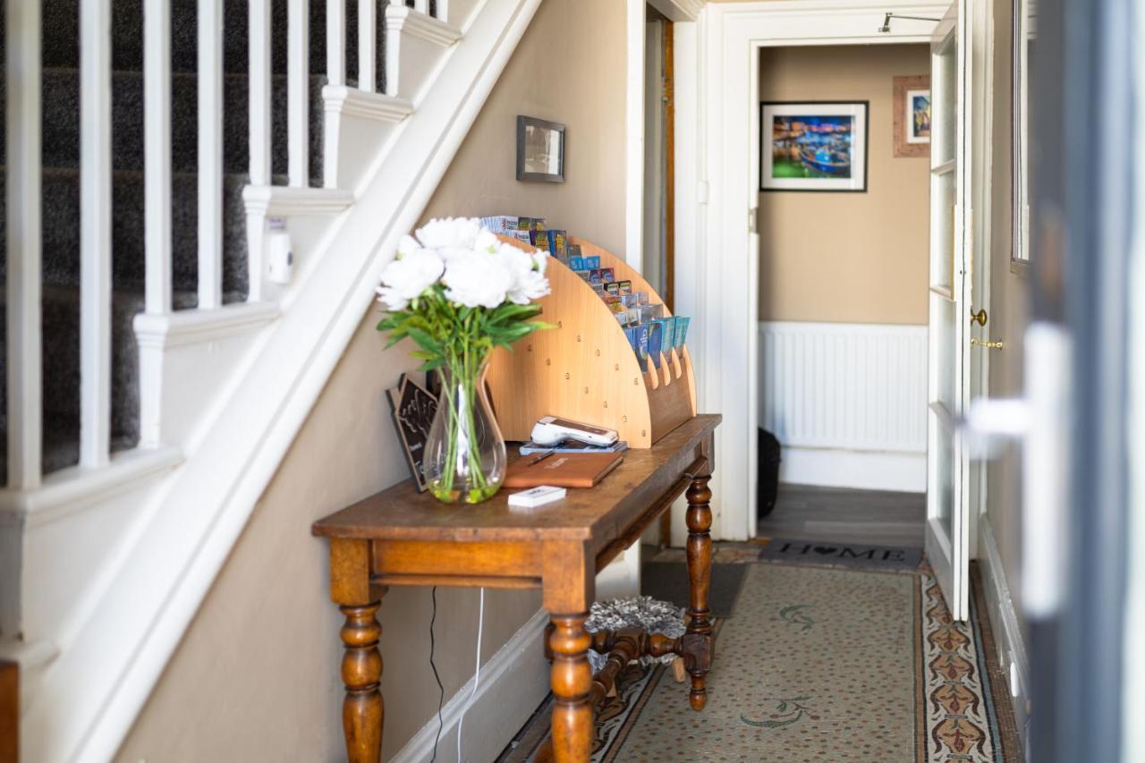 Sleepy Puffin Guest House Tenby Zewnętrze zdjęcie